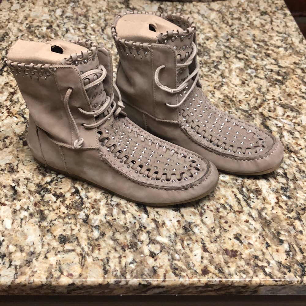 Sam Edelman Women’s Tan Studded Bootie